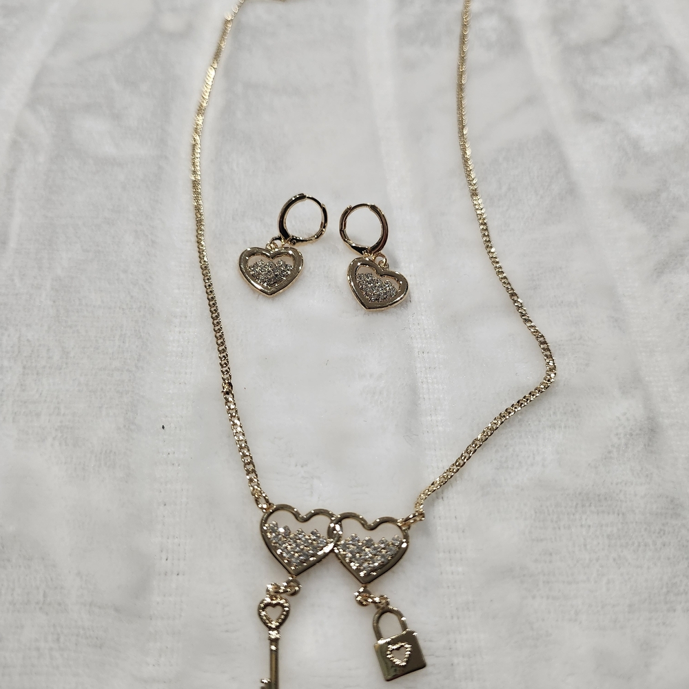 Elegant Gold Heart Necklace and Earring Set